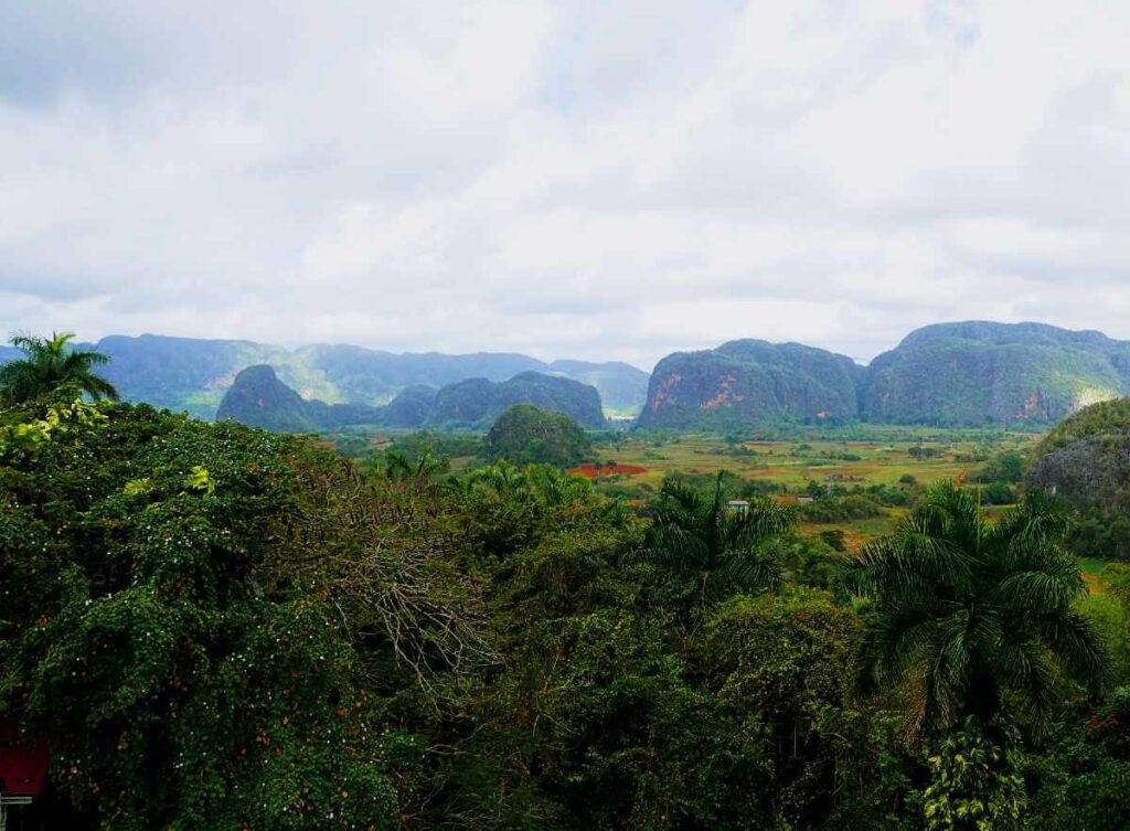 featured image for the things to do in Vinales article