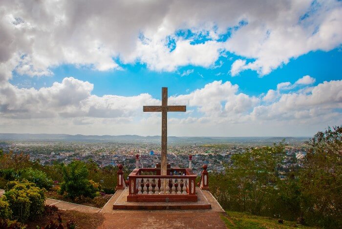 the cross at Loma de La Cruz