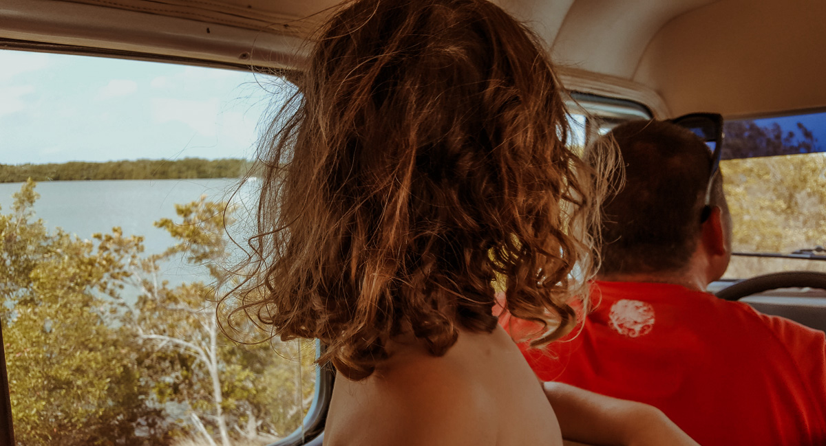 Our daughter Norah is on the way to Playa Jutías.